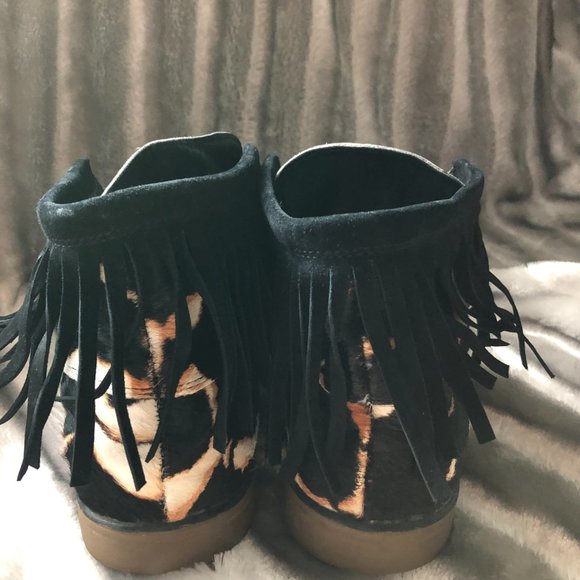 Nine West Moccasin NWOB Animal Print Fringe Booty - Picture 4 of 5
